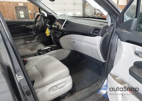 2017 Honda Pilot Elite z USA, uszkodzony, nr VIN 5FNYF6H09HB100801